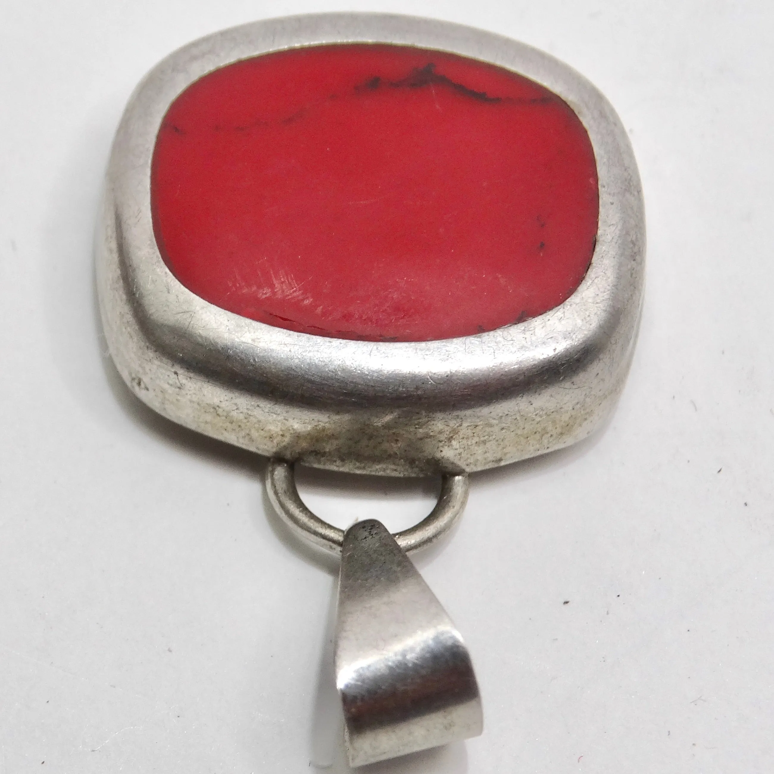 1970s Silver Native American Strong Red Carnelian Stone Pendent