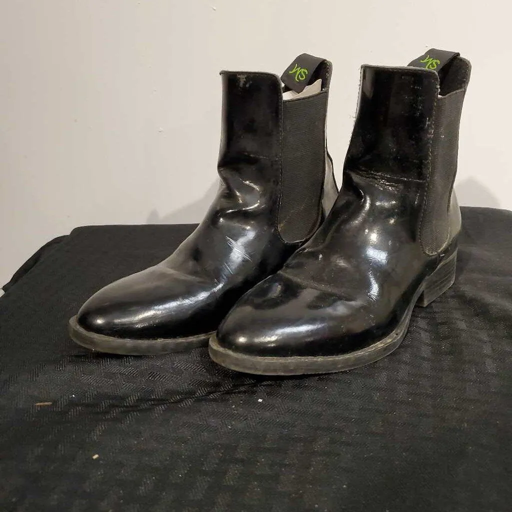 Black Patent Leather Boots 2