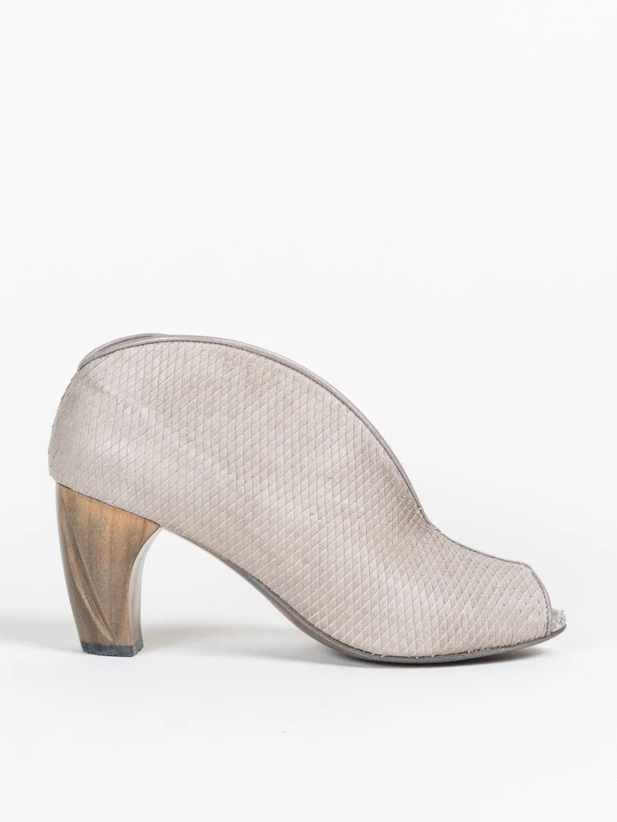 geneva bootie