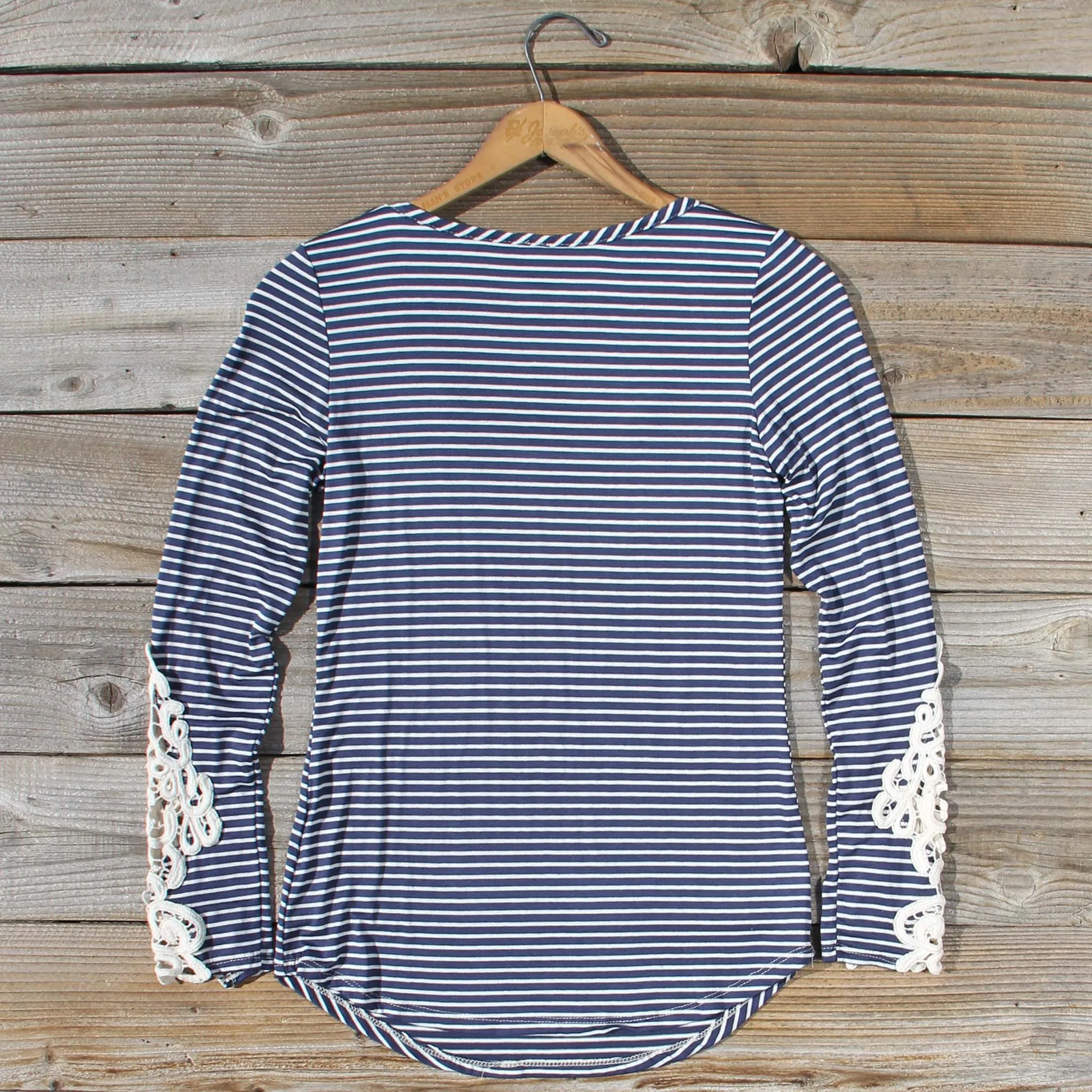 Sleepy Creek Lace Tee in Navy