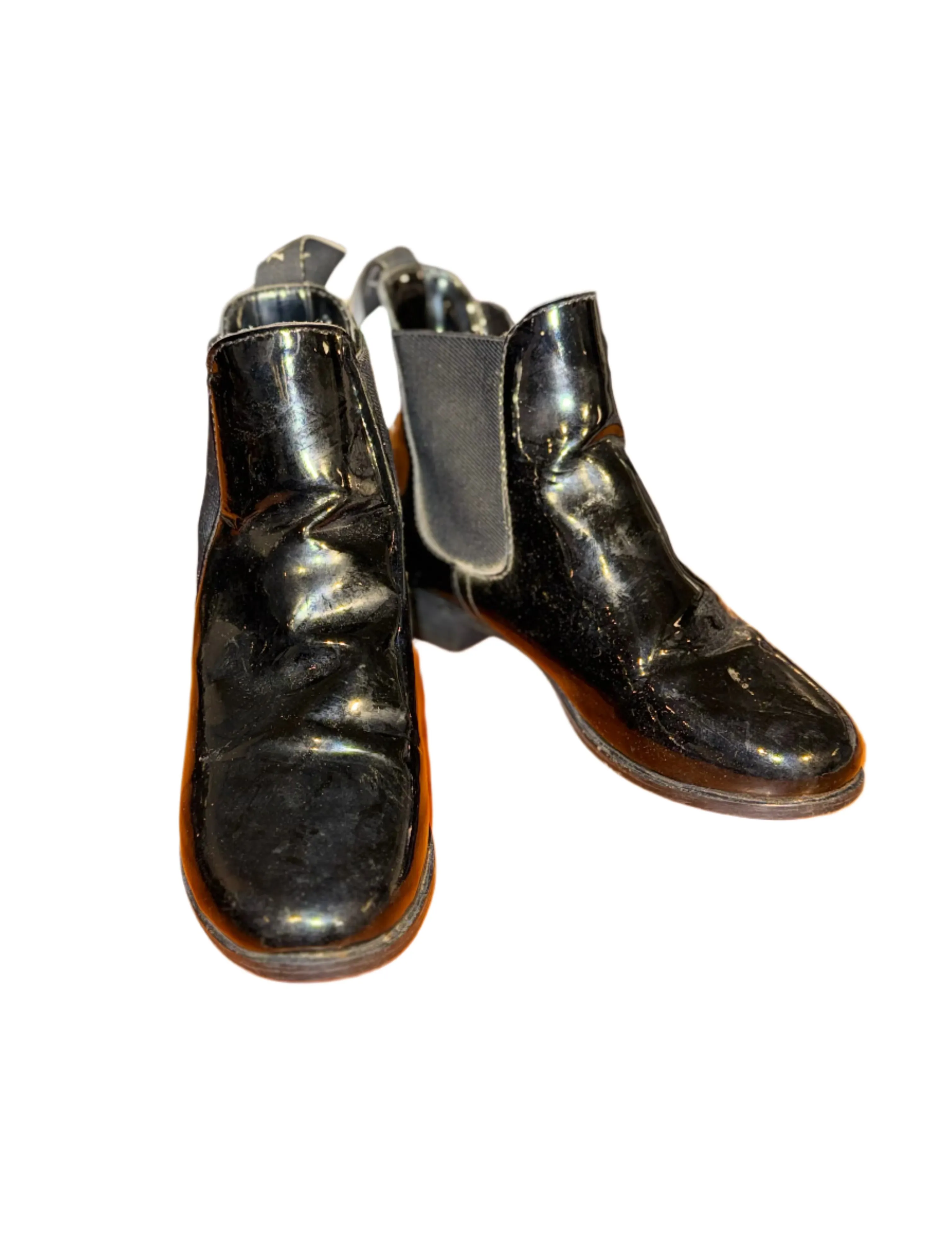 Used, Ovation, Ch:1, Patent Boots
