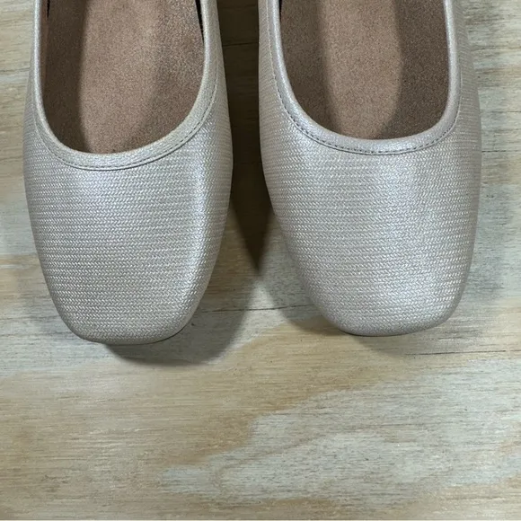 Vionic Orinda Square Toe Flats Women’s Size 9